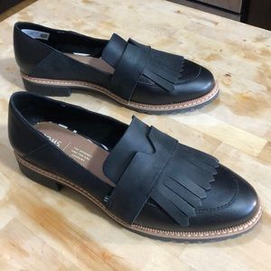 Toms black leather loafers size 8